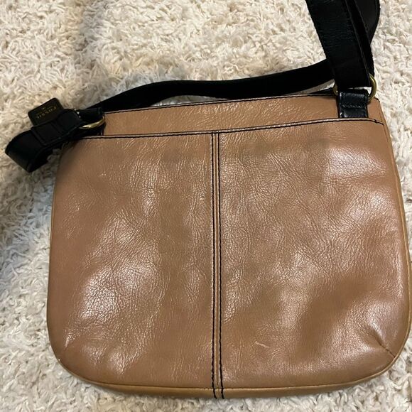fossil colorblocked neutral crossbody bag - Picture 4 of 5